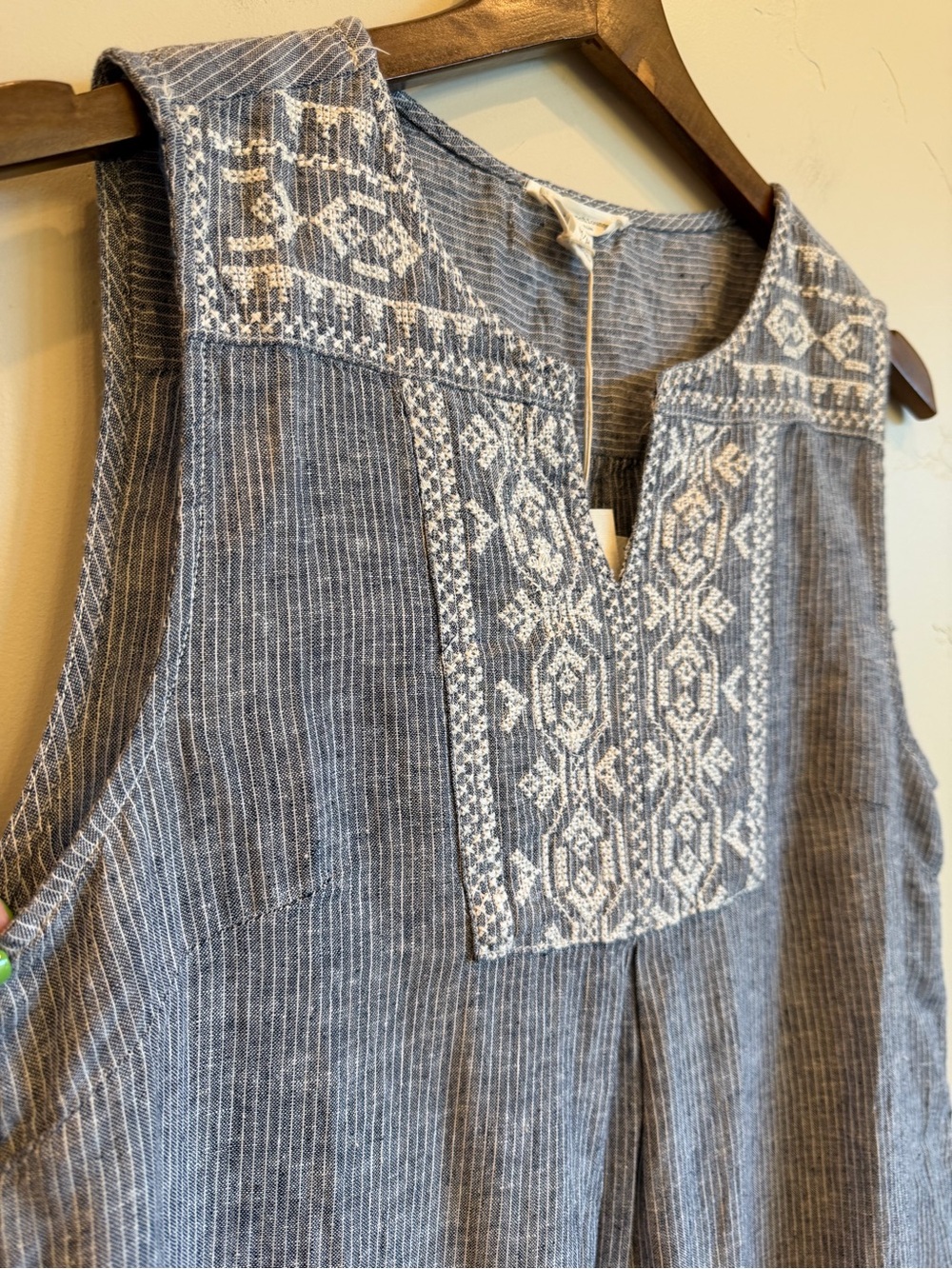 BEACH LUNCH LOUNGE Chambray & White Embroidered Linen Cotton Blend Long Tunic - Picture 2 of 8
